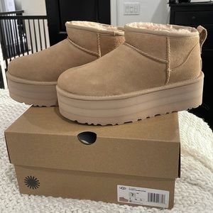 UGG Classic Ultra Mini Platform